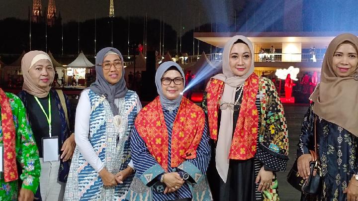 Celebrating Batik Day, 1,000 elementary school students in Jakarta will do batik together